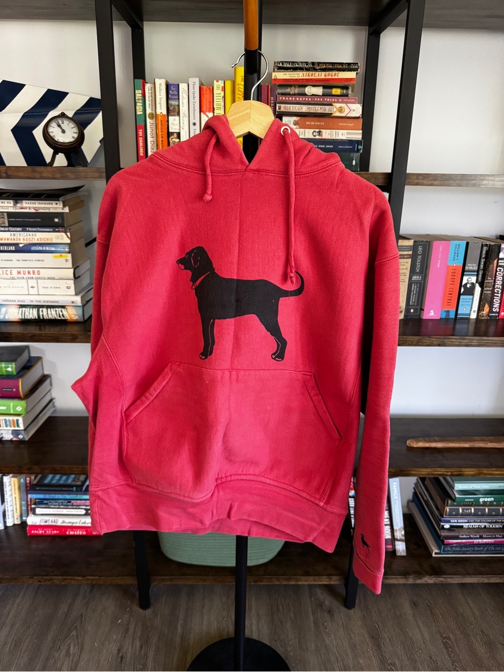 The Black Dog • Nantucket red sweatshirt